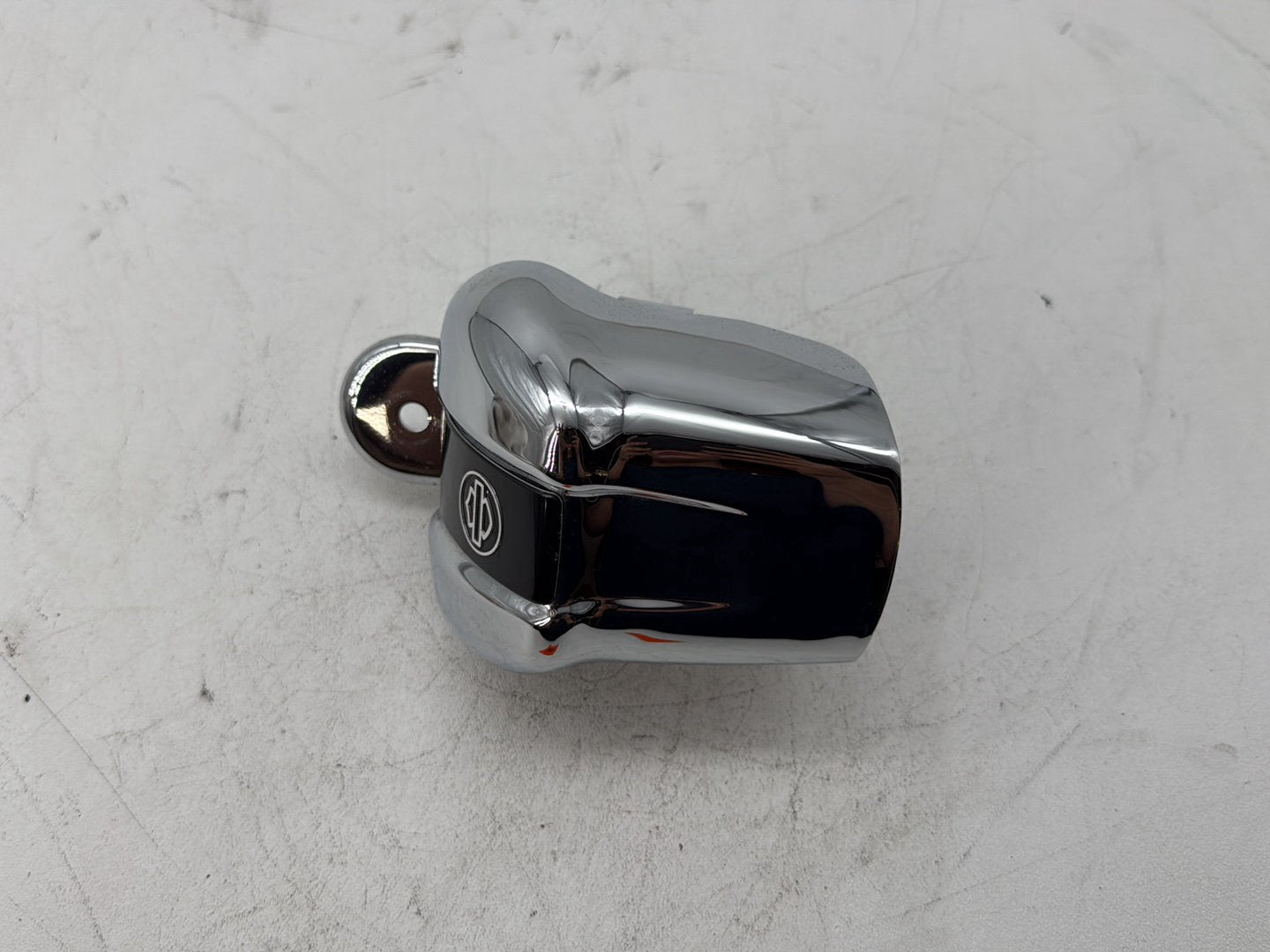 2006 Harley Touring FLHTCI Electra Glide Classic OEM Horn Signal Klaxon Chrome Cover