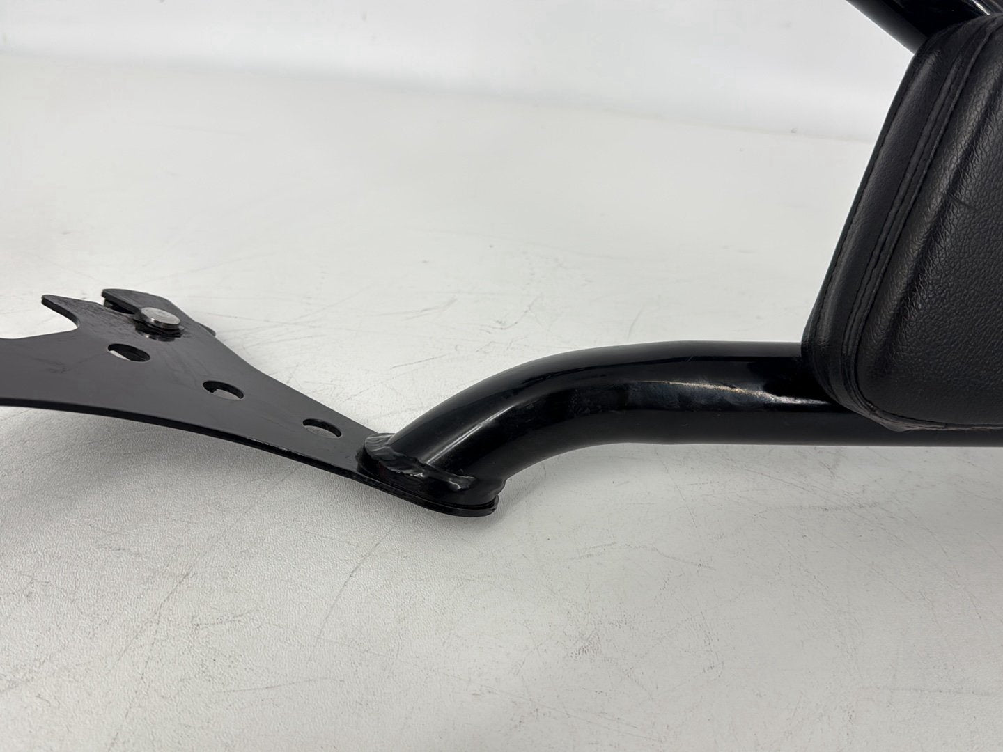 2005 Harley Sportster XL883C 883 Custom OEM Rear Sissy Bar w/ Backrest Cushion Pad