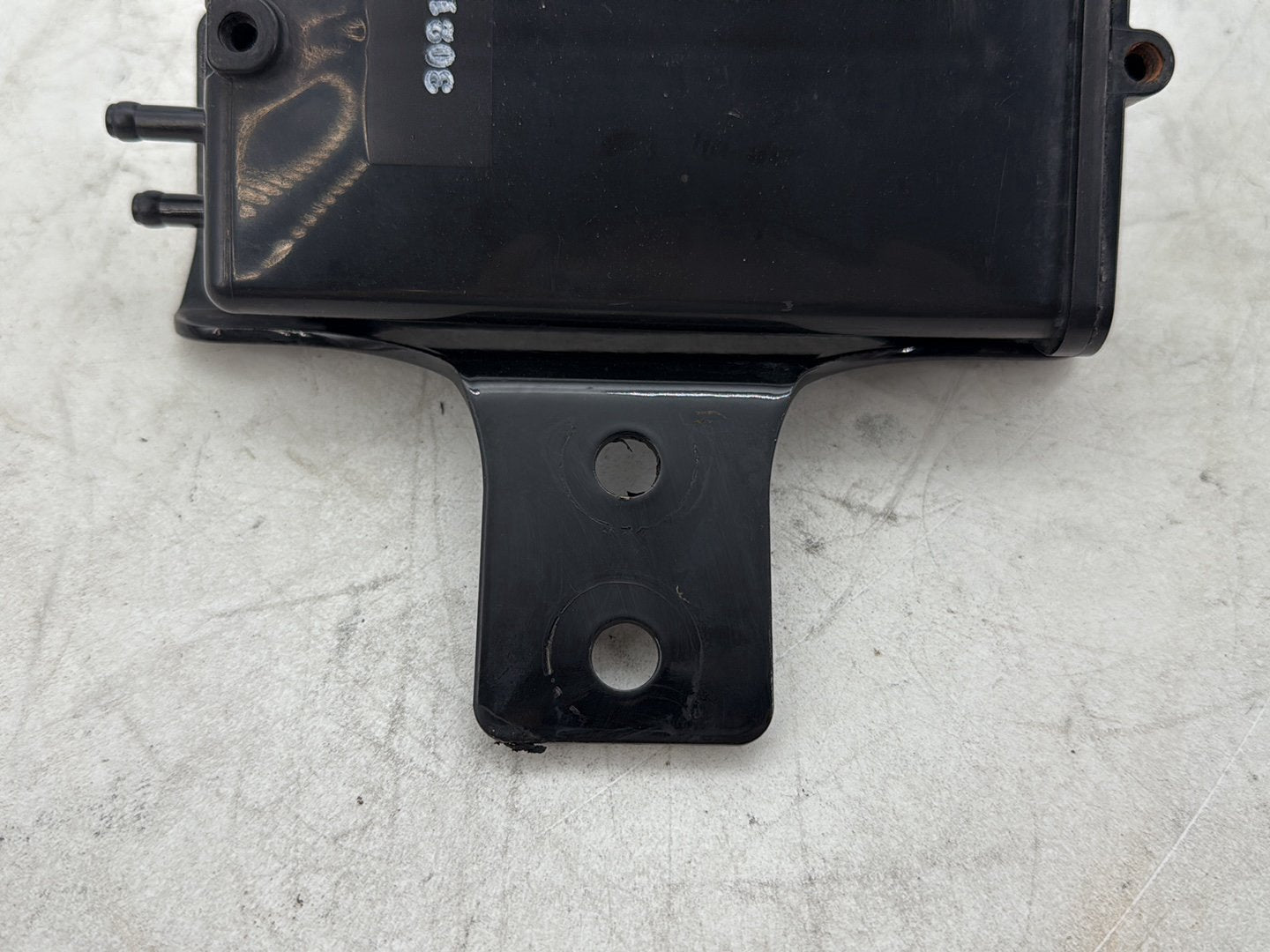 2012 Harley Dyna FXDF Fat Bob OEM EVAP Vapor Charcoal Fuel Emission Canister