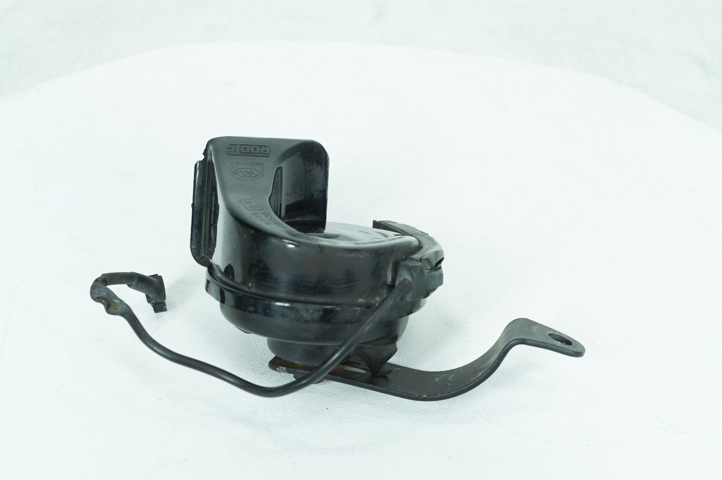 2007 - 2012 Harley-Davidson Touring Road Glide Signal Horn Klaxon Beep 69060-90F