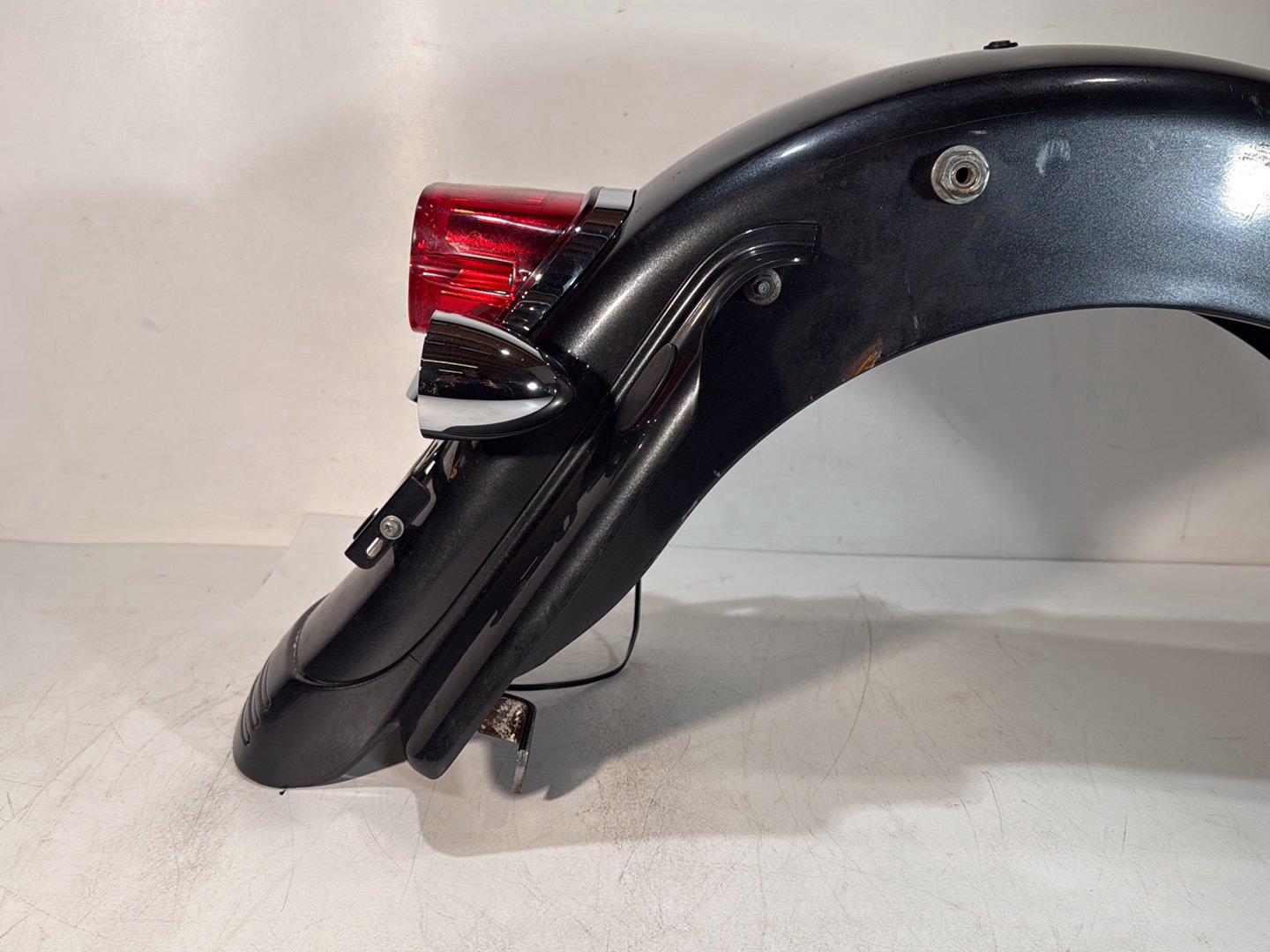 2007 - 2012 Harley-Davidson Touring Street Glide Rear Wheel Fender & Turn Signals Bar Taillight