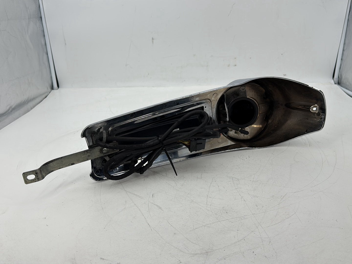 2007 - 2016 Harley-Davidson Touring Electra Glide Ultra Fuel Gas Tank Dash Console NOKey Arlen Ness Cover Slotted