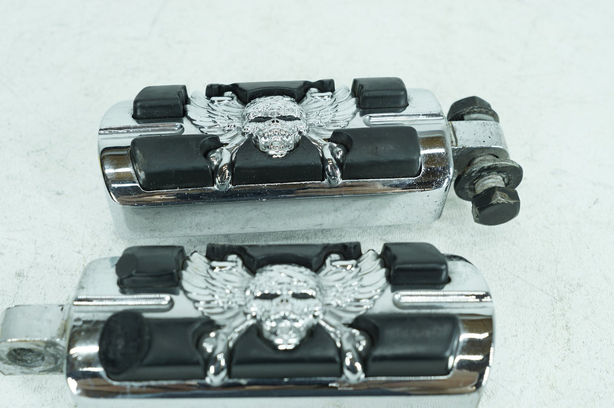 2001 Harley Softail FXSTDI Deuce Left & Right Step Foot Rest Pegs Pirate Skull