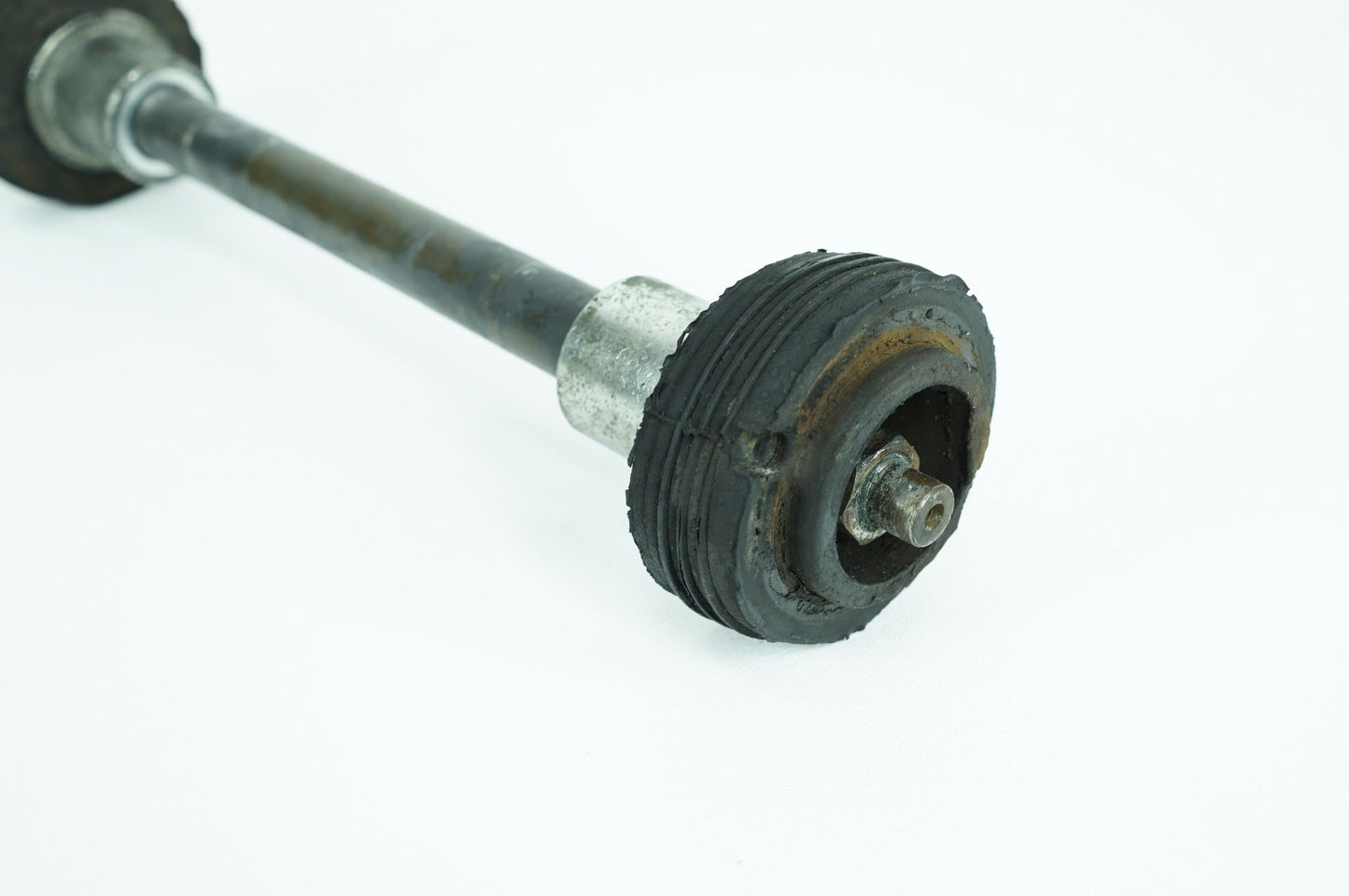 2000 - 2006 Harley-Davidson Touring Electra Ultra Rear Fork Swingarm Pivot Bolt Shaft 47505-02