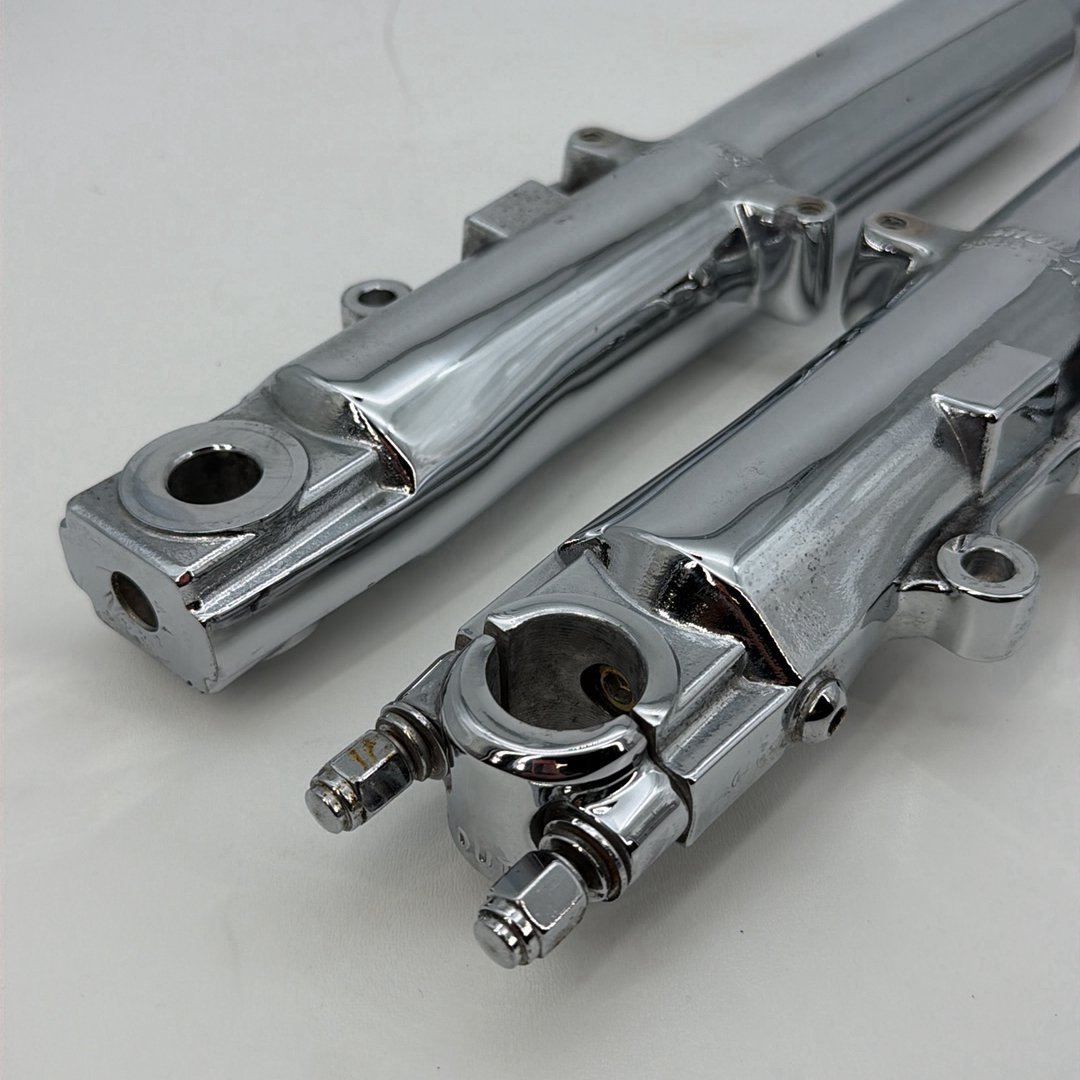 1999 - 2006 Harley-Davidson Touring Road King Front Left & Right Fork Legs Sliders  	46495-00
