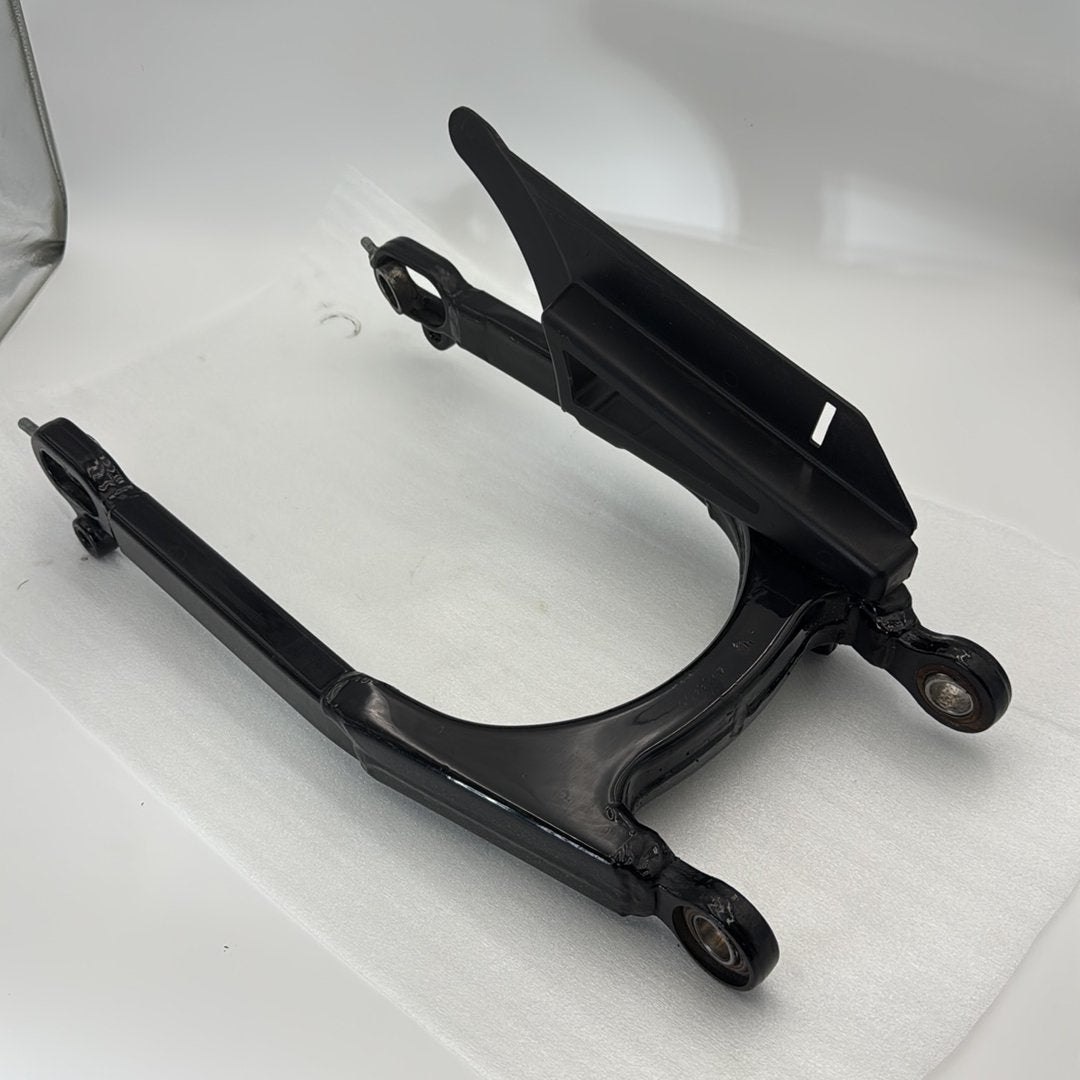 2008 Harley-Davidson Sportster Low Rear Fork Swingarm Swing Arm 47587-05