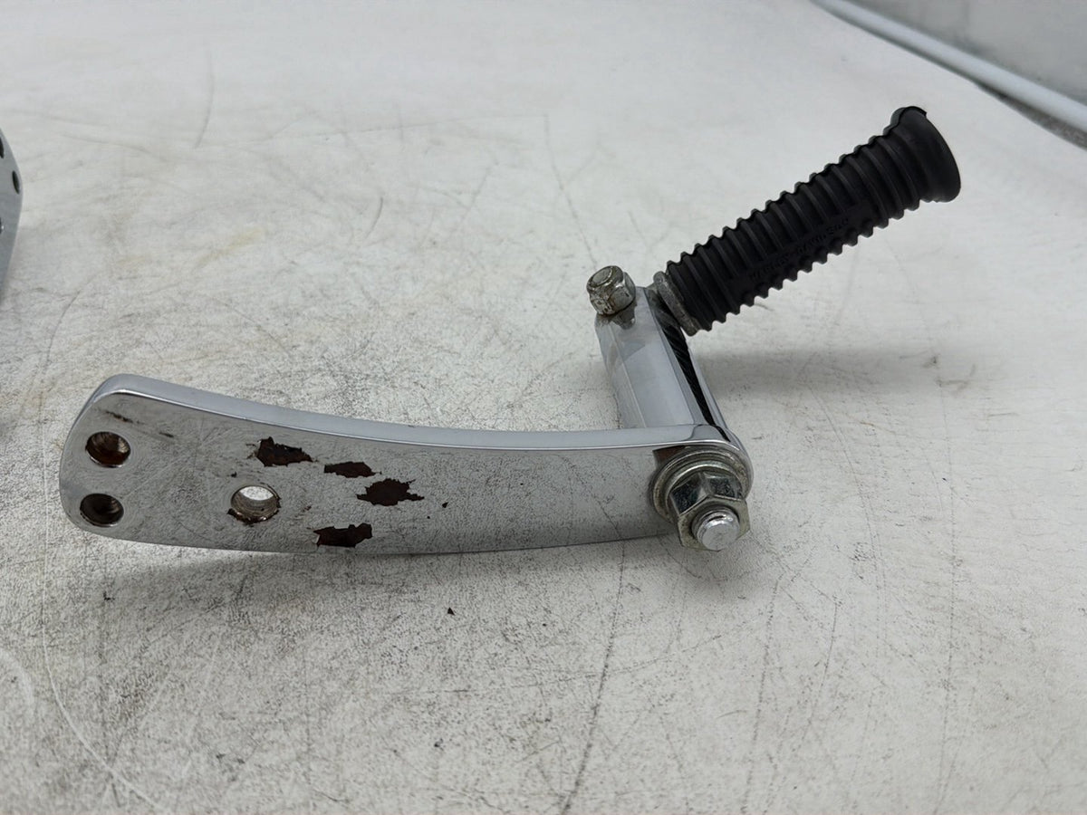 2006 Harley Dyna Super Glide FXDI OEM Front Right Left Highway Foot Pegs