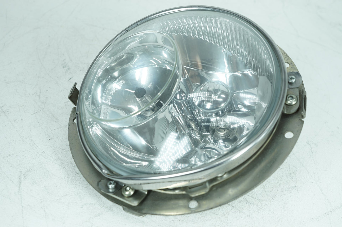 2007 - 2012 Harley-Davidson Touring CVO Electra Screamin Eagle Headlight Headlamp Head Light Halogen 67864-04