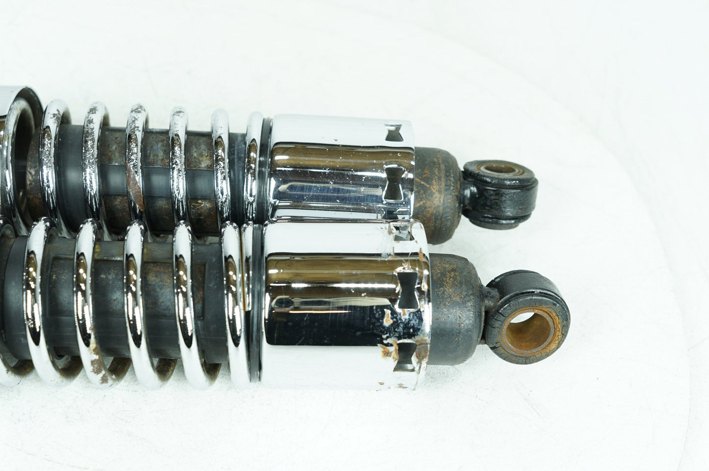 2004 - 2013 Harley-Davidson Sportster Base 883 Rear Left Right Shock Absorbers  	54566-04