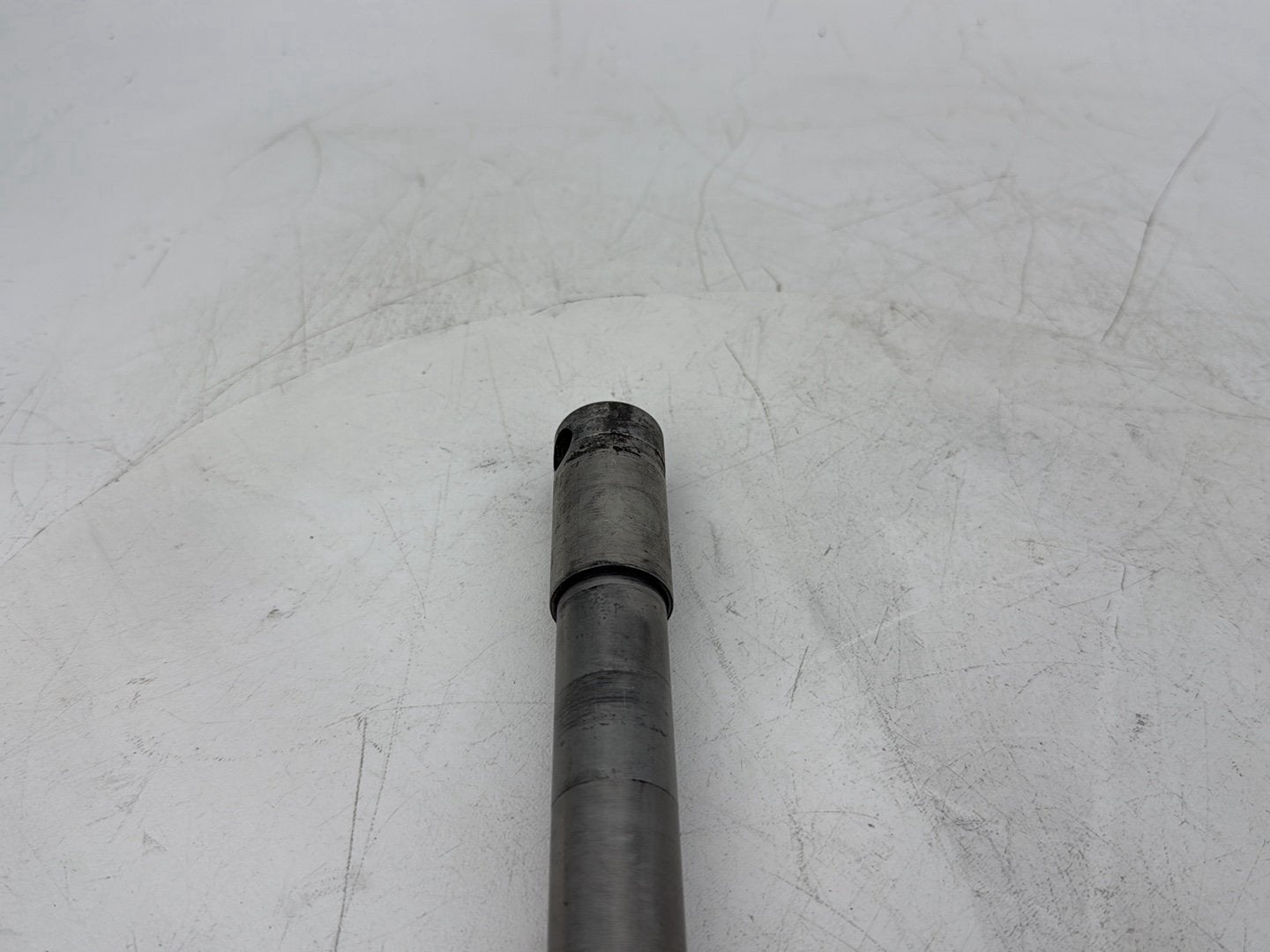 2008 Harley Electra Glide Touring Ultra FLHTCUI OEM Front Wheel Axle Bolt Shaft