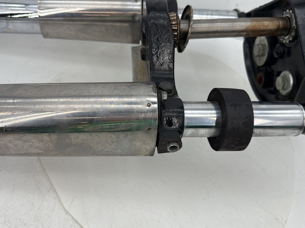 08 Harley Touring Electra Ultra Front Triple Tree Set & LH RH Fork Legs Sliders