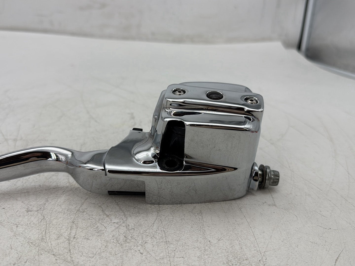 2000 Harley Dyna FXDWG Wide Glide OEM Front Right Brake Lever Master Cylinder