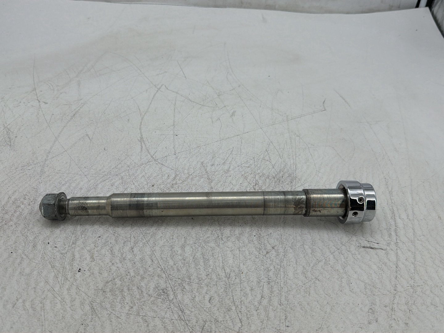2011 Harley Heritage Softail Classic FLSTC OEM Front Wheel Axle Bolt Shaft