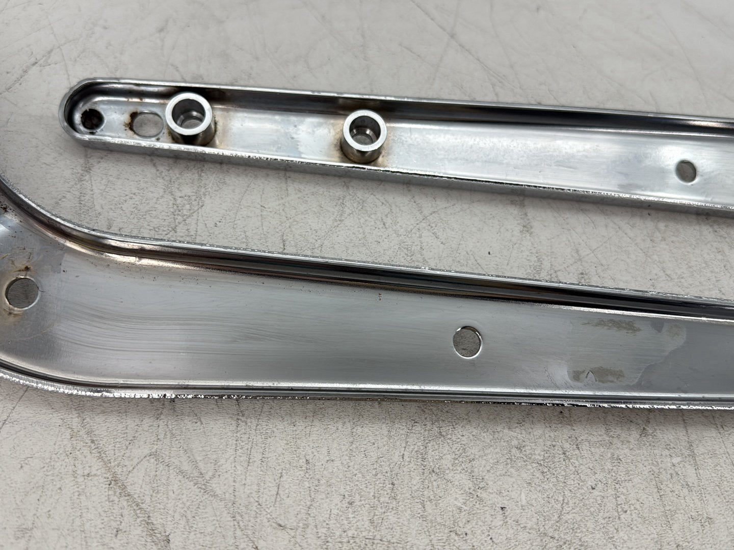 2013 Harley Heritage Softail Classic FLSTC OEM Rear Left Right Fender Struts Bracket