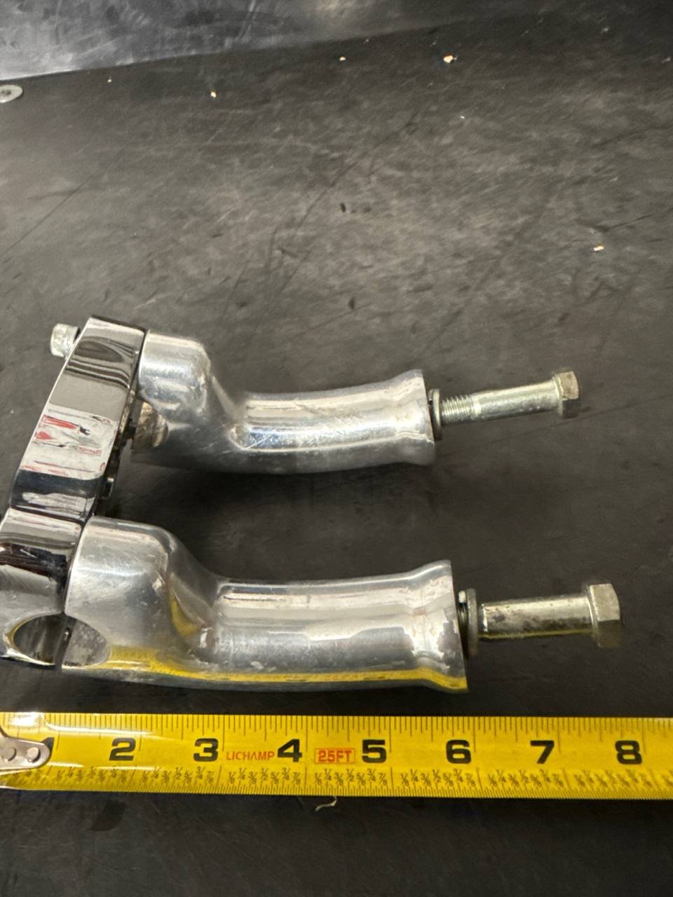 2008 Harley Dyna FXDL Low Rider OEM Front Handlebar Riser Top Clamp Chrome