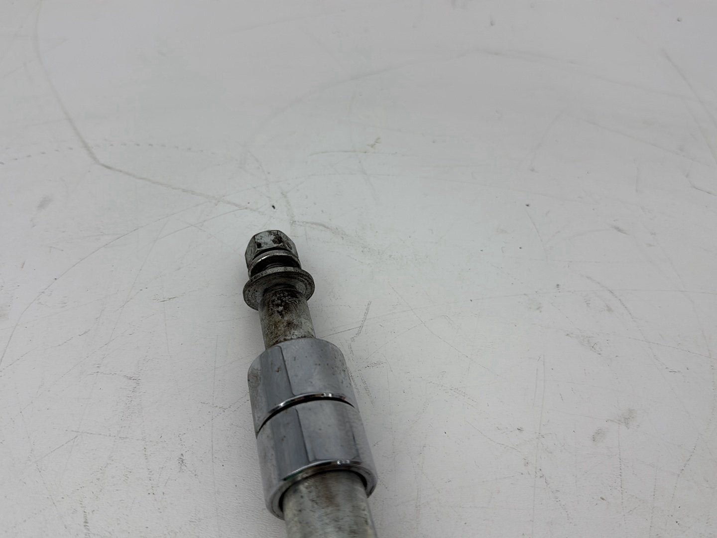 2007 - 2012 Harley-Davidson Touring Electra Glide Ultra Front Wheel Axle Bolt Shaft 	41547-07A