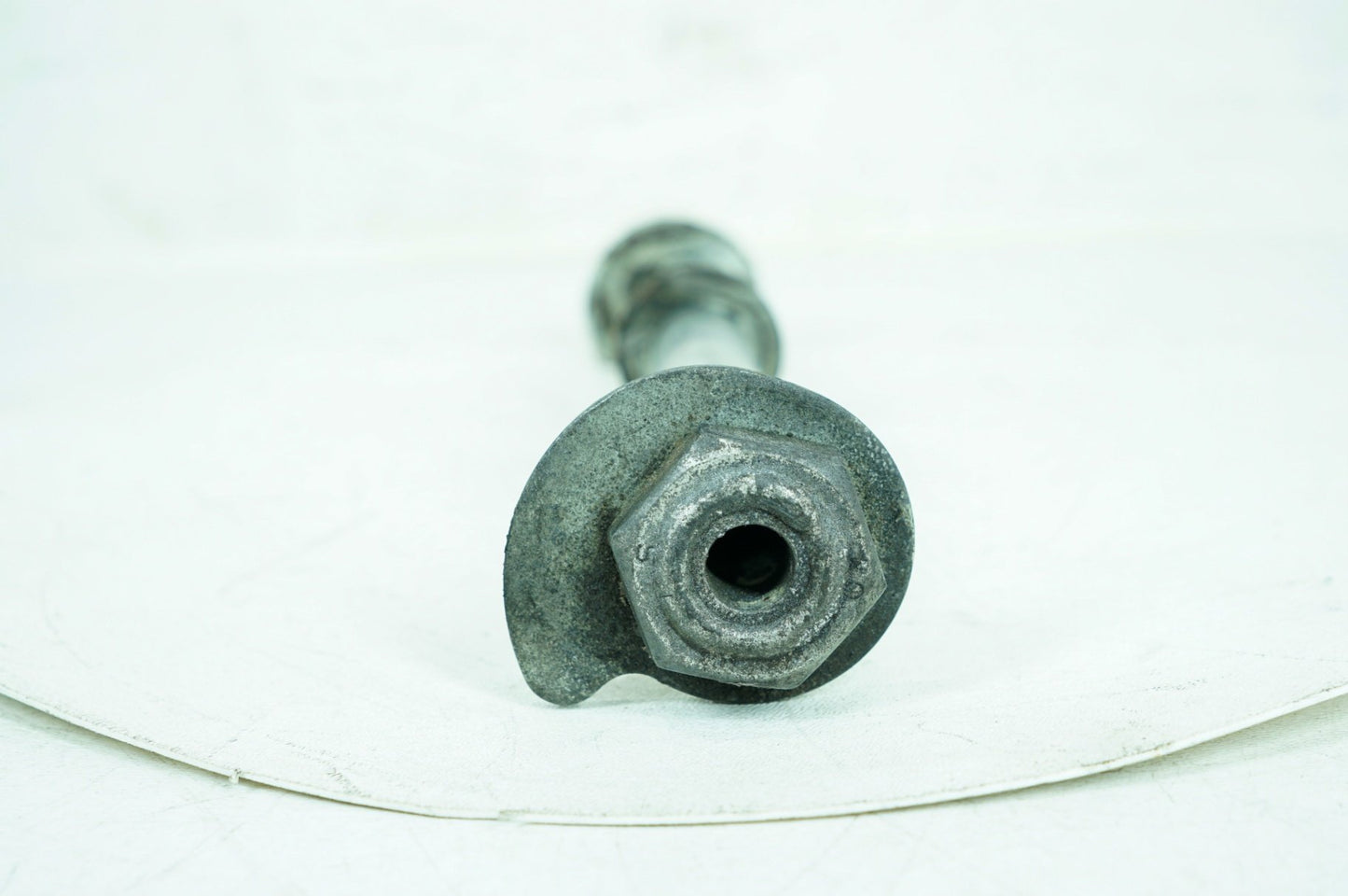 2017 - 2025 Harley-Davidson Touring Electra Glide Ultra Rear Wheel Axle Bolt Shaft 43000002