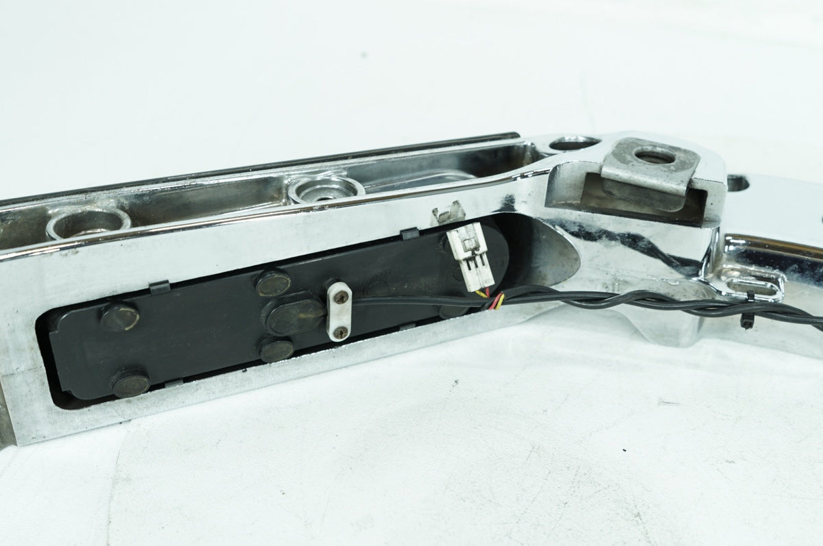 2017 Harley Touring FLTRU Road Glide Ultra OEM Rear Right 1 Saddlebag Fender Support