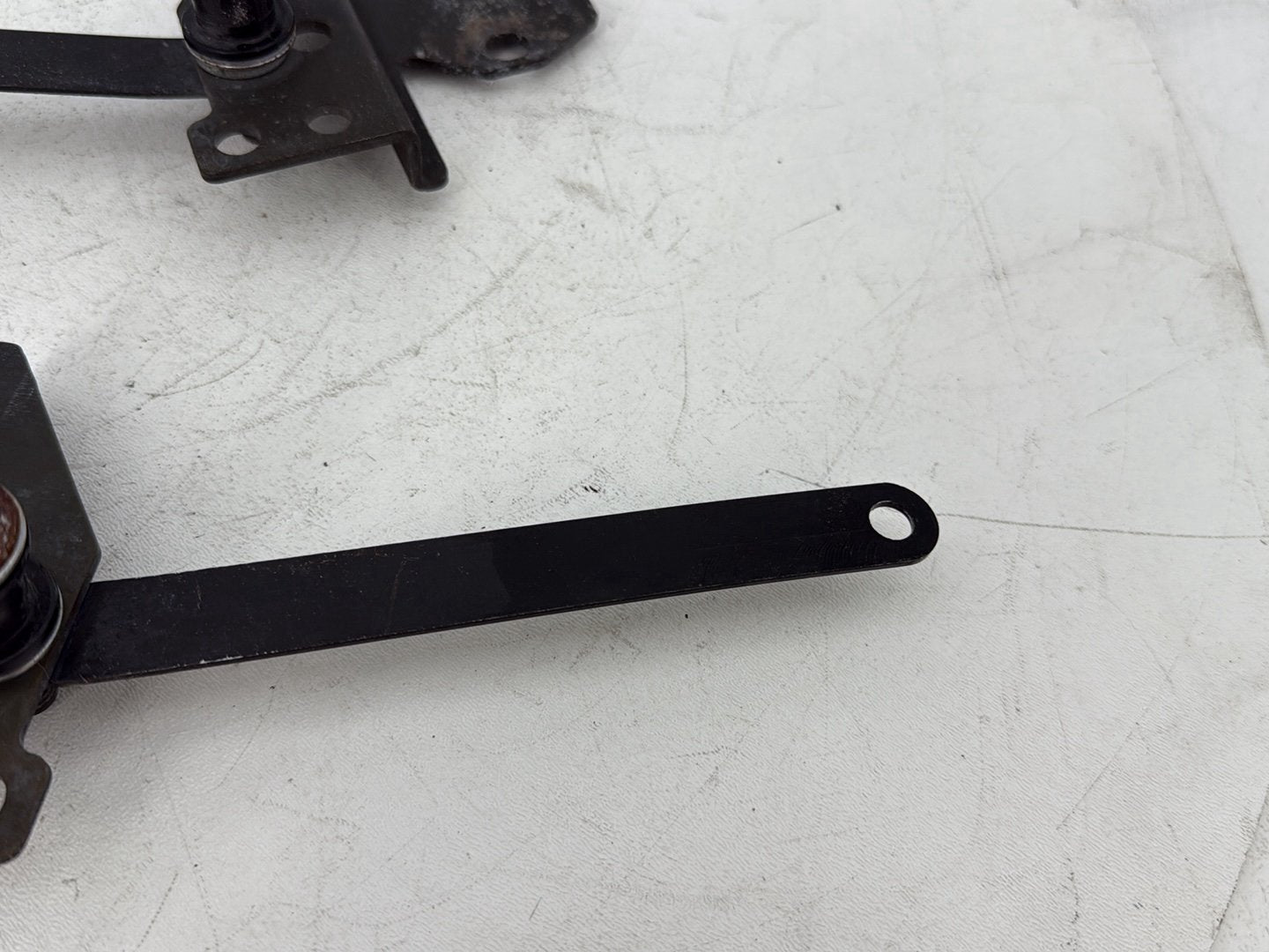 1999 - 2006 Harley-Davidson Touring Electra Glide Left & Right Saddlebag Mount Brackets 53803-06