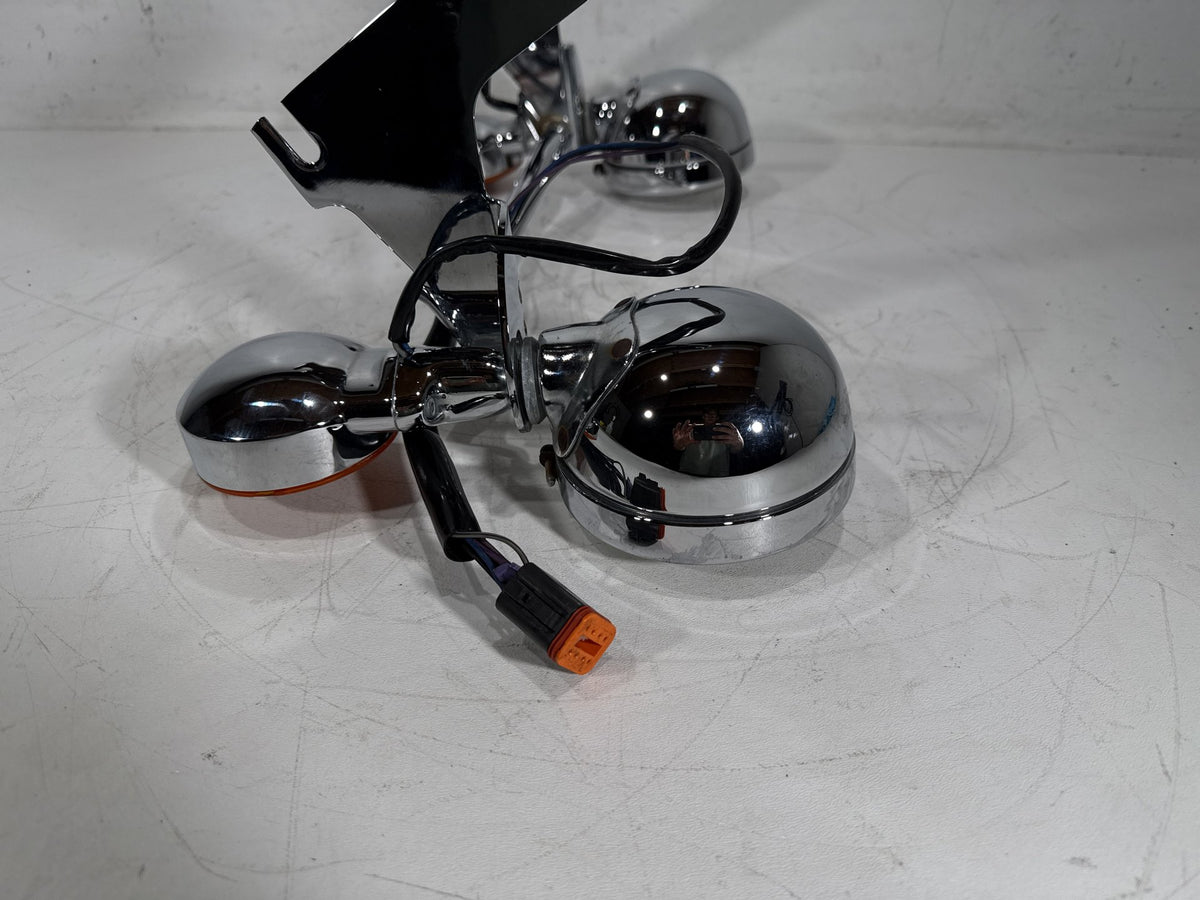 96 Harley Electra Glide Touring Ultra Front Turn Signal Indicators Aux Light Bar