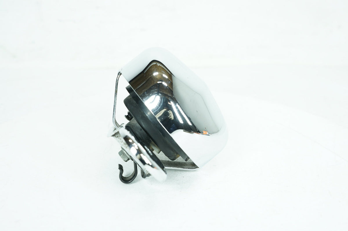 2005 Harley Dyna FXDL Low Rider OEM Horn Signal Klaxon Chrome Cover