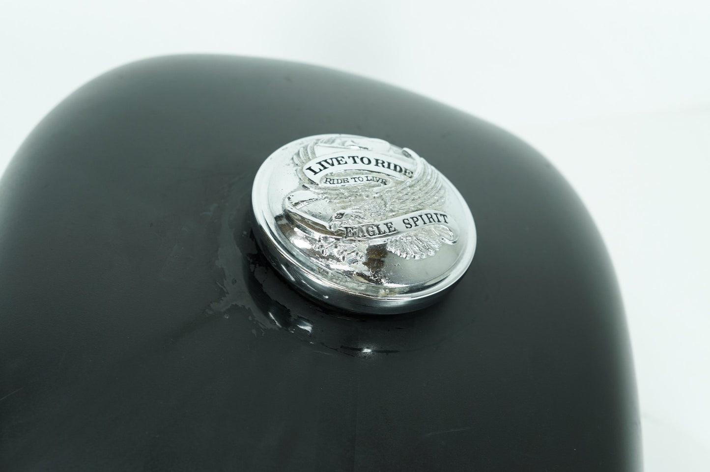 2004 - 2013 Harley-Davidson Sportster Base 883 Fuel Gas Tank Gasoline Reservoir 61348-04