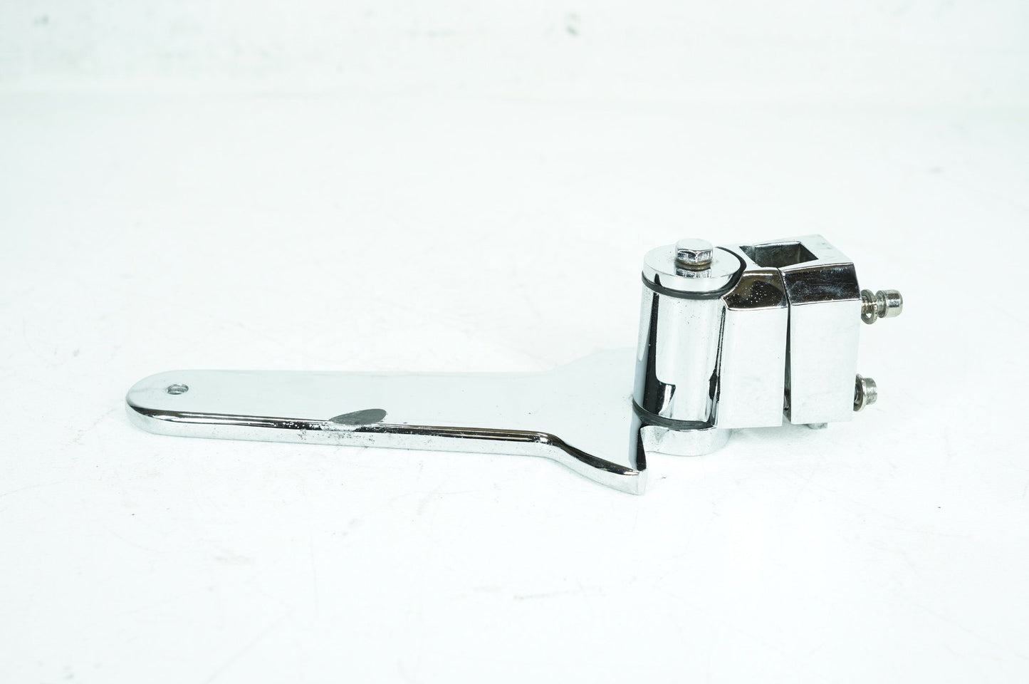 1999 - 2006 Harley-Davidson Touring Road King Police Mounting Bracket Holder Support Base