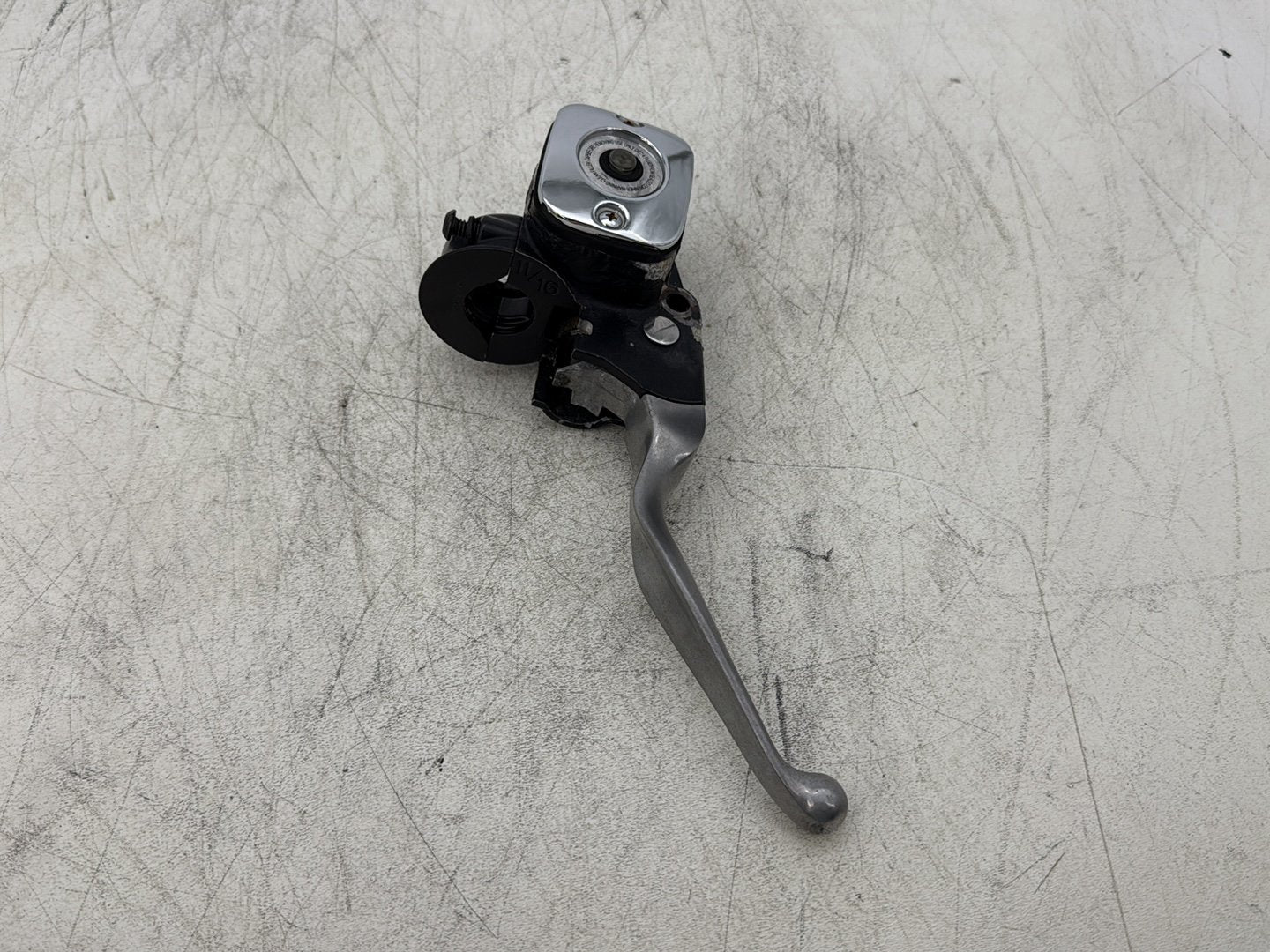 2007 Harley Touring FLHTC Electra Glide Classic OEM Front Right Brake Lever Master Cylinder