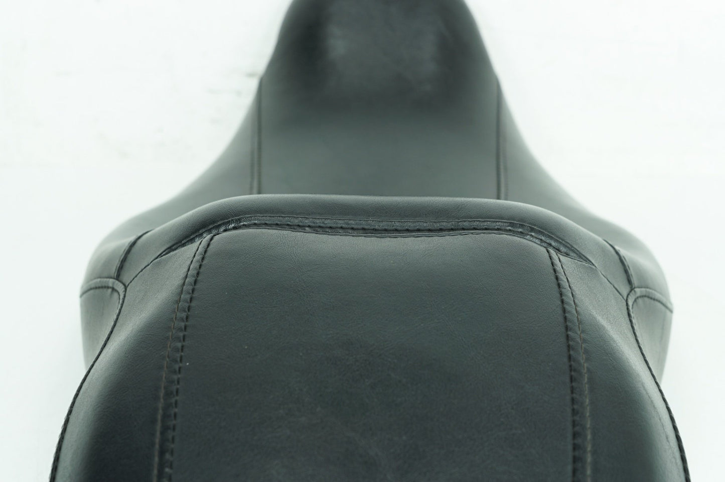 2007 - 2016 Harley-Davidson Touring Street Glide Passenger Rider Driver Seat Saddle 52320-11