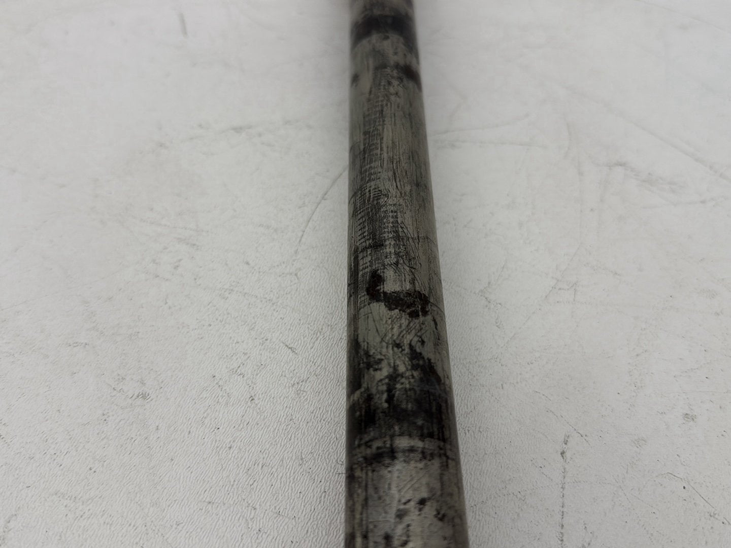 2007 - 2012 Harley-Davidson Dyna Super Glide Rear Wheel Axle Bolt Shaft 41114-08