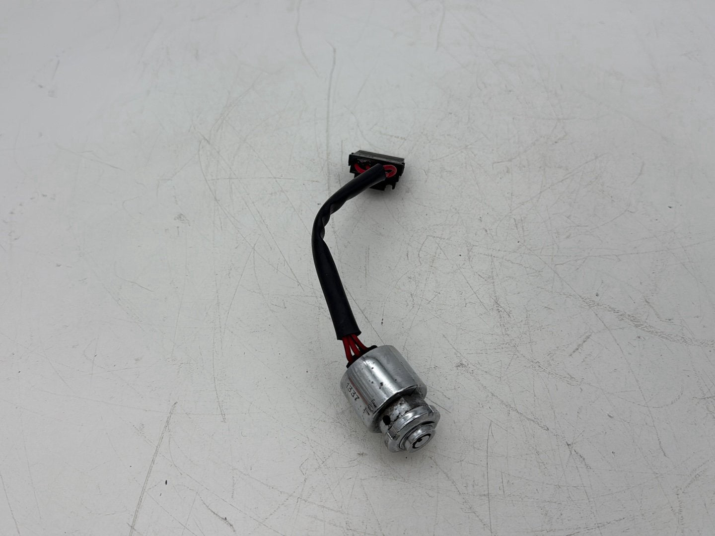 2002 Harley Dyna FXD Super Glide OEM Ignition Switch Cylinder Barrel Lockset NOKey