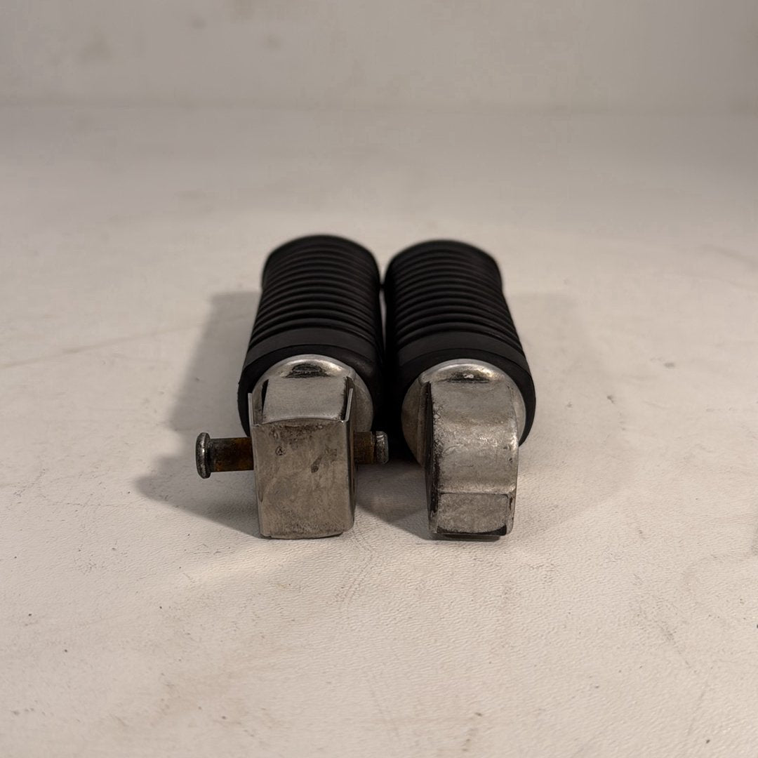 2017 - 2026 Harley-Davidson Softail Heritage Classic 114 Left & Right Step Foot Rest Pegs 50501104