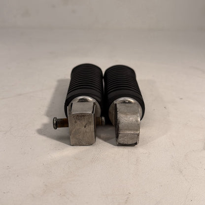 2017 - 2026 Harley-Davidson Softail Heritage Classic 114 Left & Right Step Foot Rest Pegs 50501104
