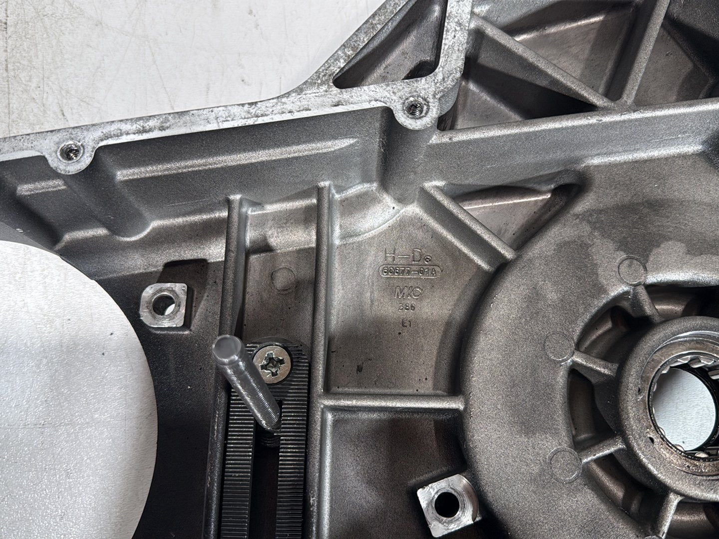 1999 - 2006 Harley-Davidson Touring Road King Police Inner Primary Clutch Cover 60677-01A