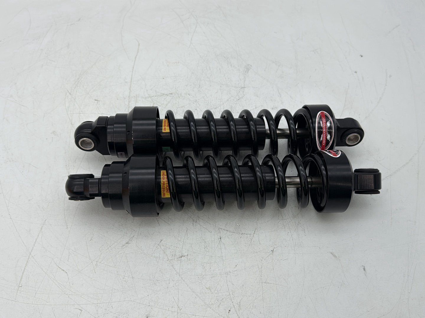 2005 Harley Touring FLHRCI Road King Classic OEM Rear Left Right Shock Absorbers