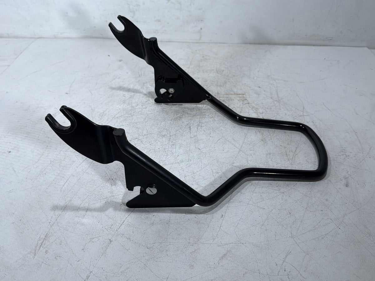 2011 Harley Road Glide Touring FLTRX OEM Rear Back Sissy Bar Rail Sissybar