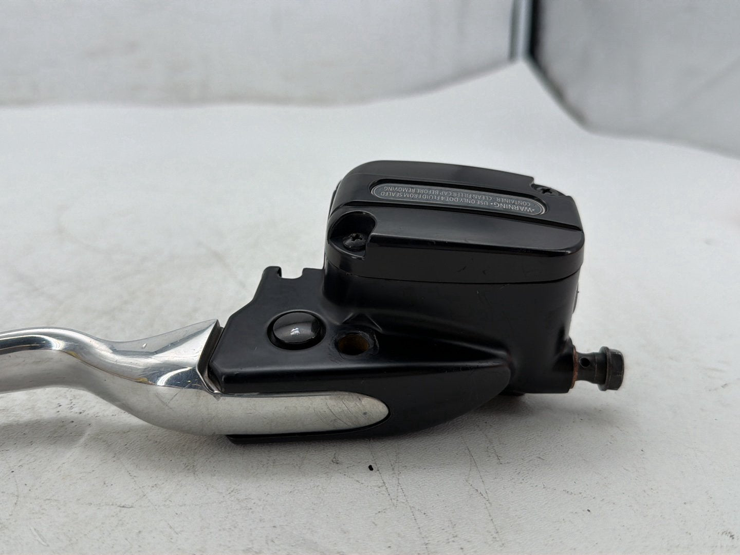13 Harley Street Glide Touring FLHX OEM Front Right Brake Lever Master Cylinder
