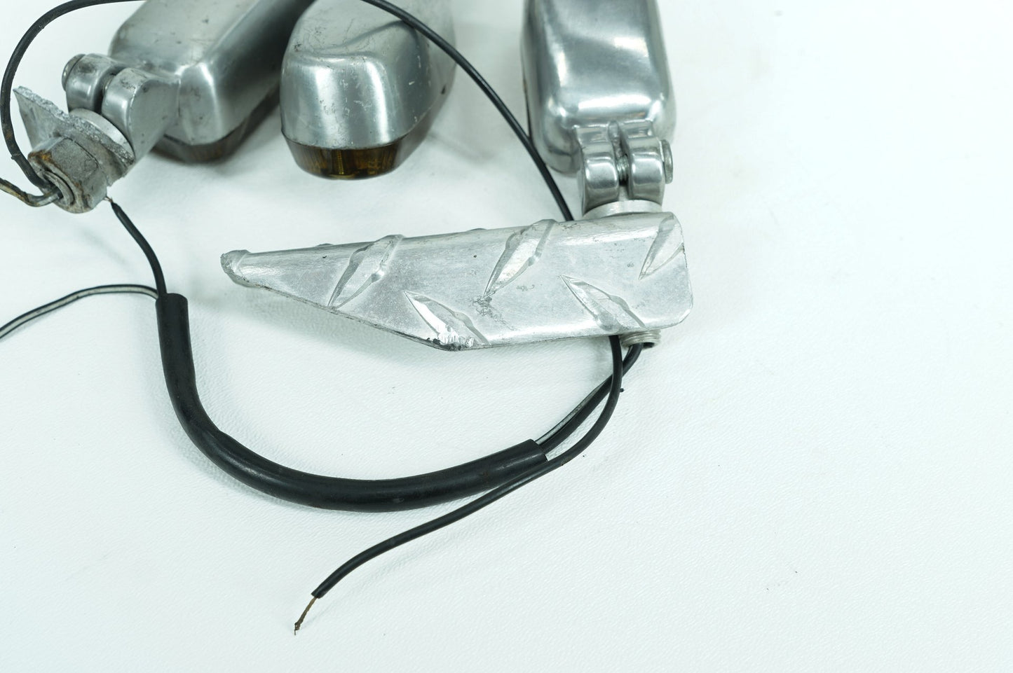 1984 - 1990 Harley-Davidson Sportster Evolution Front Left Right Turn Signal Indicators 68405-86