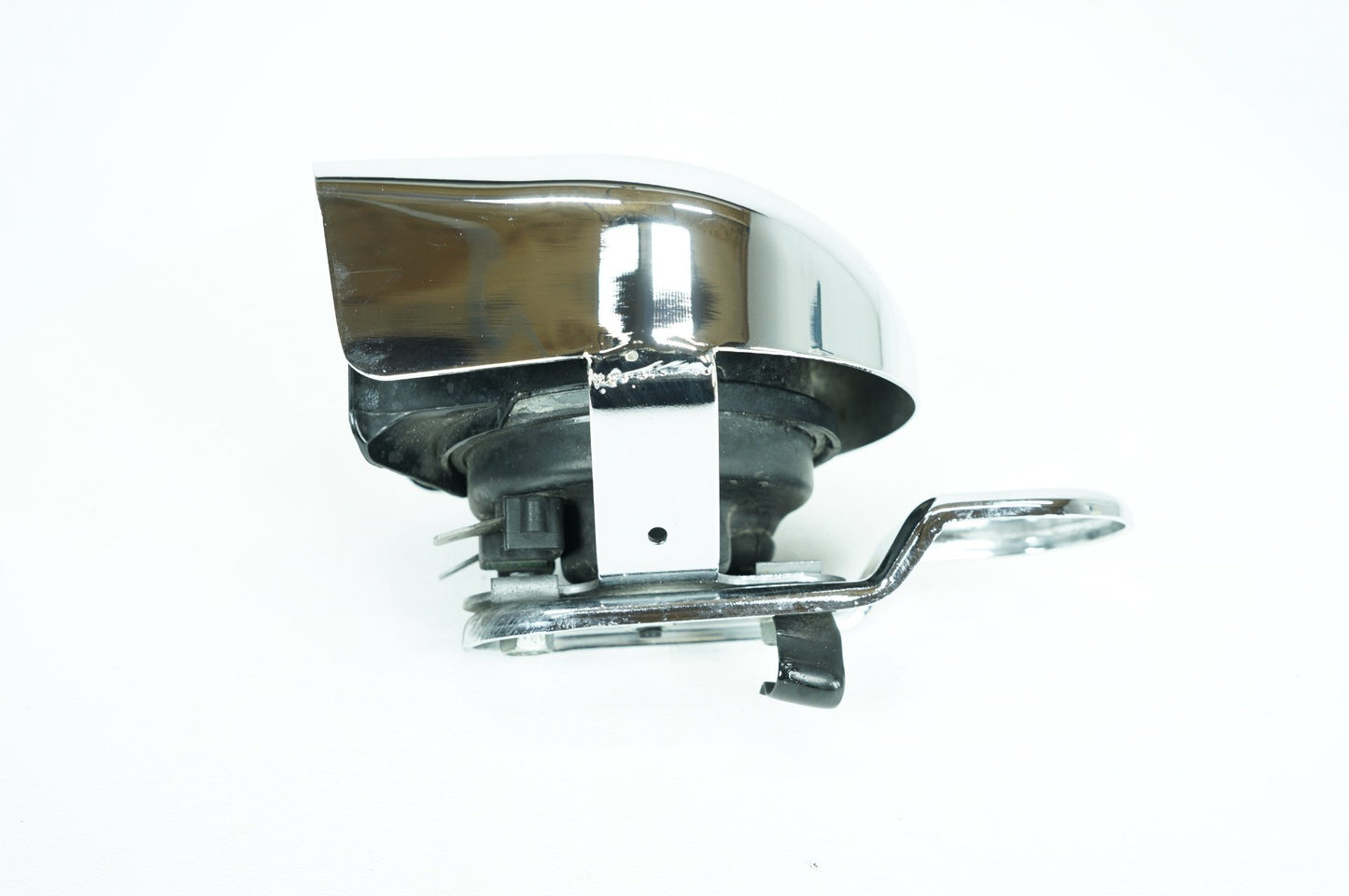 2007 - 2013 Harley-Davidson Softail Heritage Classic Horn Signal Klaxon Chrome Cover 69012-93A