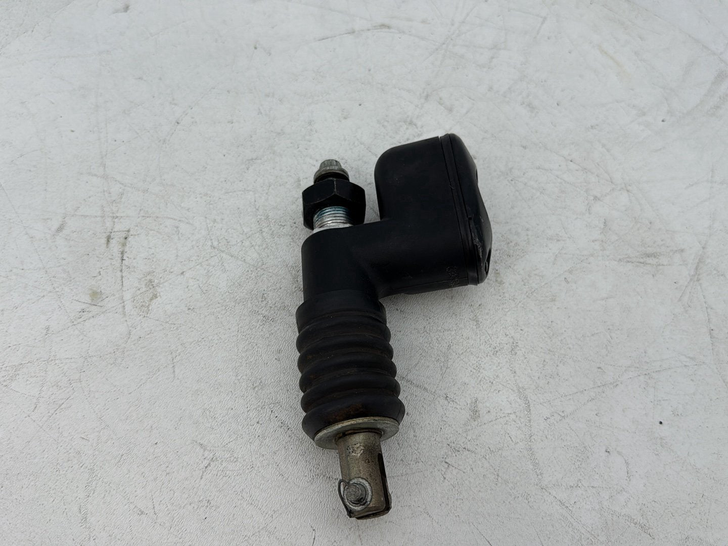 1999 - 2006 Harley-Davidson Touring Electra Glide Ultra Rear Brake Master Cylinder Reservoir 41755-99B
