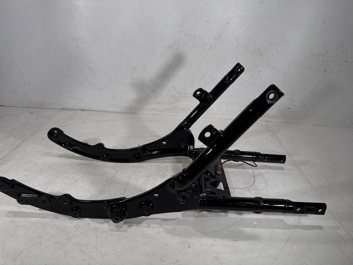 2011 Harley Electra Touring Police OEM Rear Back Sub Frame Rail Bar 48079-09BHP