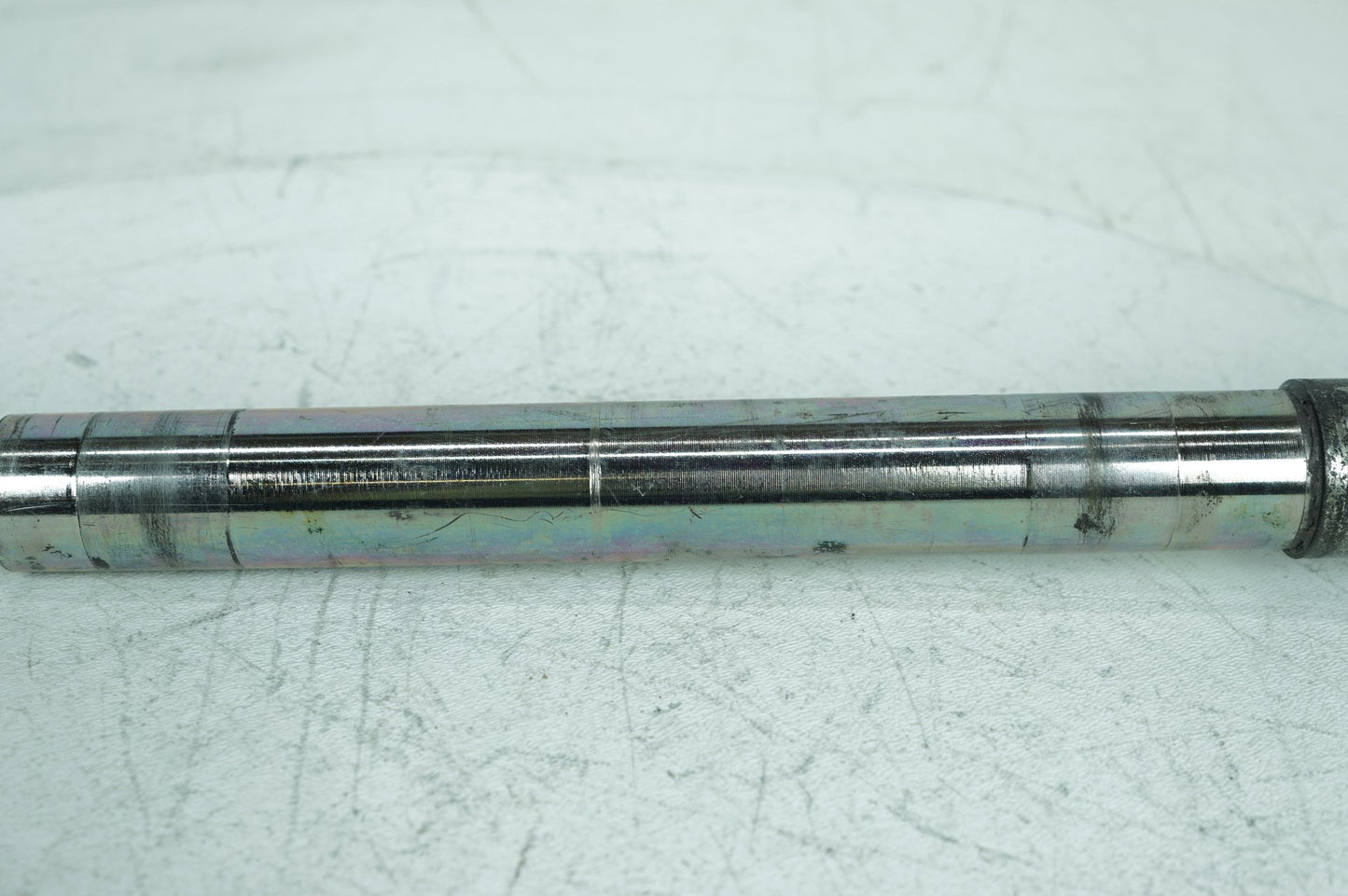 2007 - 2011 Harley-Davidson Touring Electra Screamin Eagle Front Wheel Axle Bolt Shaft 43364-00