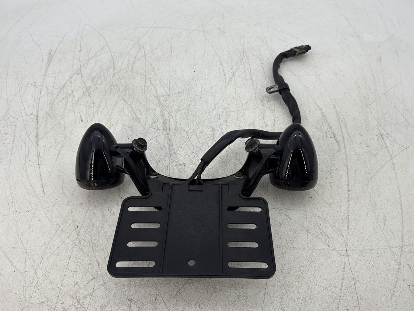 2015 Harley Road Glide Touring FLTRXS OEM Rear Left & Right Turn Signals