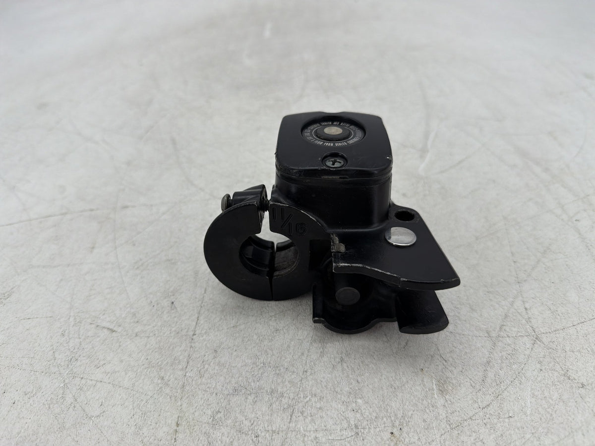 01 Harley Fat Boy Softail OEM Front Brake Master Cylinder Reservoir SCRATCHED
