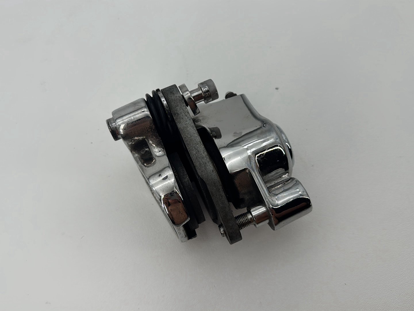 1999 - 2006 Harley-Davidson Dyna Wide Glide Front Left 1 Brake Caliper 44046-84C