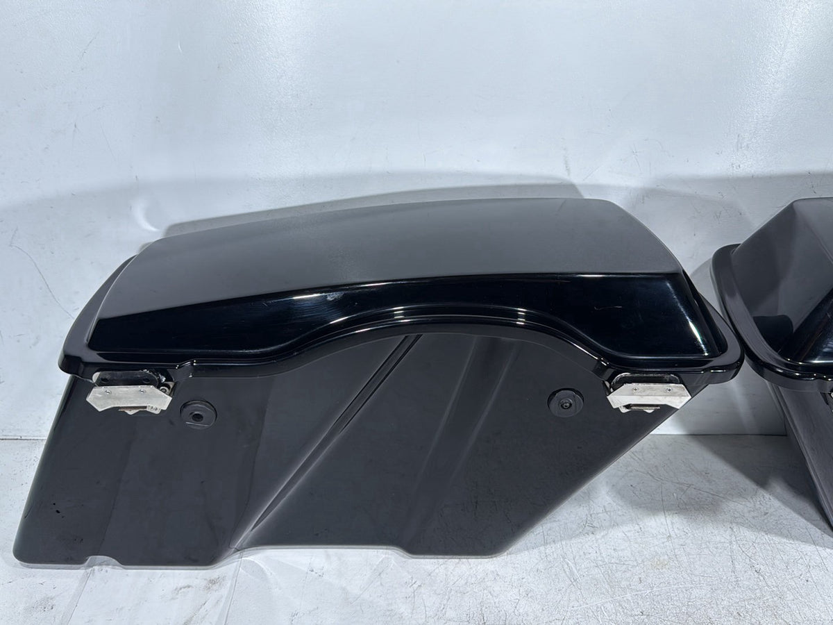 2005 Harley Road King Touring Police OEM Left Right Saddlebags Luggage NOKey