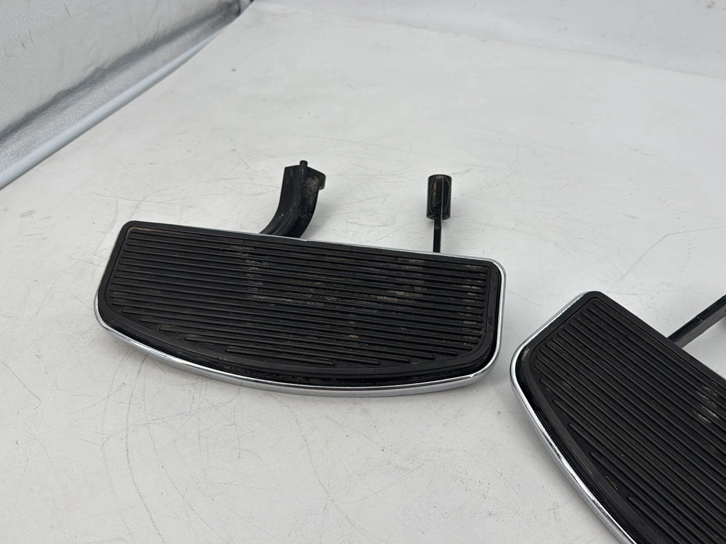 2008 - 2016 Harley-Davidson Touring Electra Glide Ultra Left Right Driver Floorboard Foot Rest