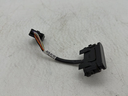 13 Harley Street Glide Touring FLHX OEM Dash Indicator Lamp Wire Plug 68789-96A
