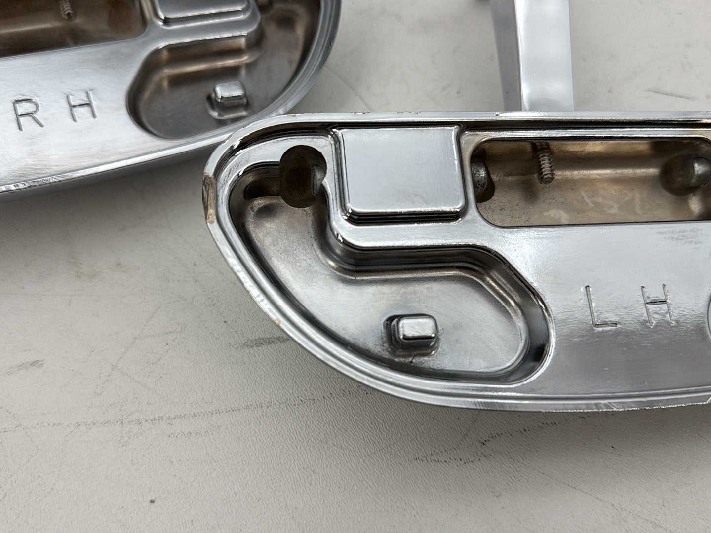 2019 - 2023 Harley-Davidson Touring Street Glide Left & Right Passenger Floorboard Foot Rest 50357-04