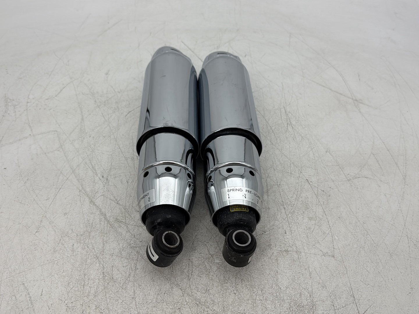 2010 Harley Dyna Fat Bob FXDF OEM Rear Left Right Shock Absorbers